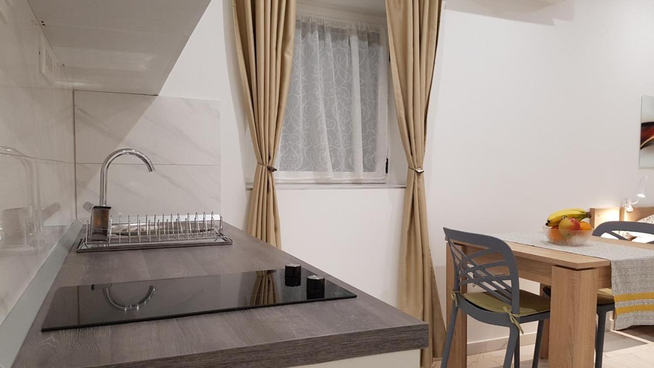 Apartamento Tales Of Split - 100 Meters From The Seafront Exterior foto